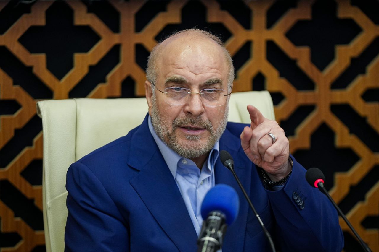 عکس/ نشست محمدباقر قالیباف با استادان و نخبگان حوزهٔ فرهنگ و هنر