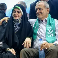 عکس/ گردهمایی انتخاباتی هواداران «مسعود پزشکیان» در ورزشگاه شهید شیرودی تهران