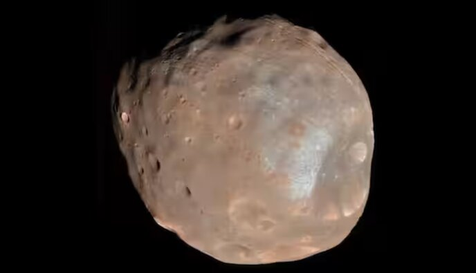 ثبت تصویر قمر سیب‌زمینی مریخ با وضوح بی‌سابقه