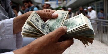 قیمت دلار از منطقه امن خارج شد؟