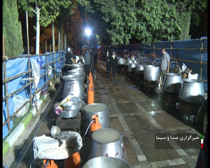 پخت ۱۱۰ هزار پرس غذای نذری به مناسبت عید غدیر در شیراز