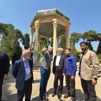 حضور دکتر جلیلی در حافظیه شیراز