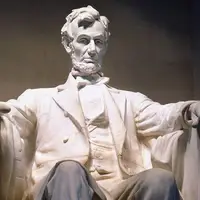 مجسمه آبراهام لینکلن بر اثر گرما ذوب شد