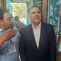 آخوندی: برای توسعه و آبادانی ایران رای بدهیم