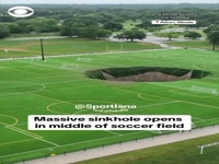 حفره‌ای با ابعاد غول پیکر در یک زمین تمرین فوتبال در آمریکا ظاهر شد