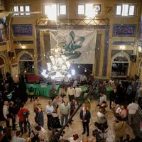 عکس/ نمایی متفاوت از انتخابات چهاردهمین دوره ریاست‌جمهوری در مسجد لرزاده