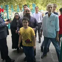 عکس/ حضور خانوادگی پای صندوق رای در حسینیه ارشاد