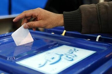 تصاویری از خانواده هاشمی رفسنجانی پای صندوق رای