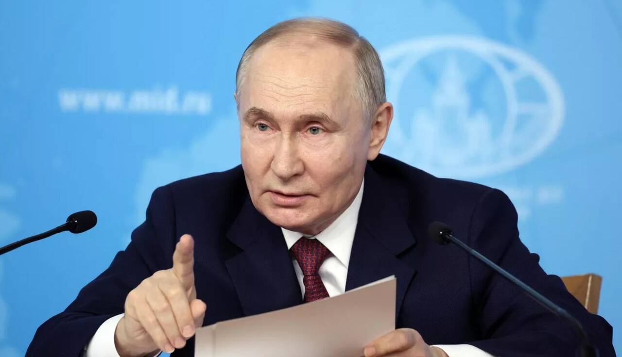 پوتین: روسیه باید تولید موشک‌های اتمی را آغاز کند