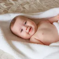 نوزاد عجول در حیاط هلال احمر قوشچی به دنیا آمد