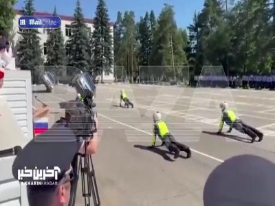 حادثه هنگام انجام حرکات نمایشی خودروی پلیس در روسیه!