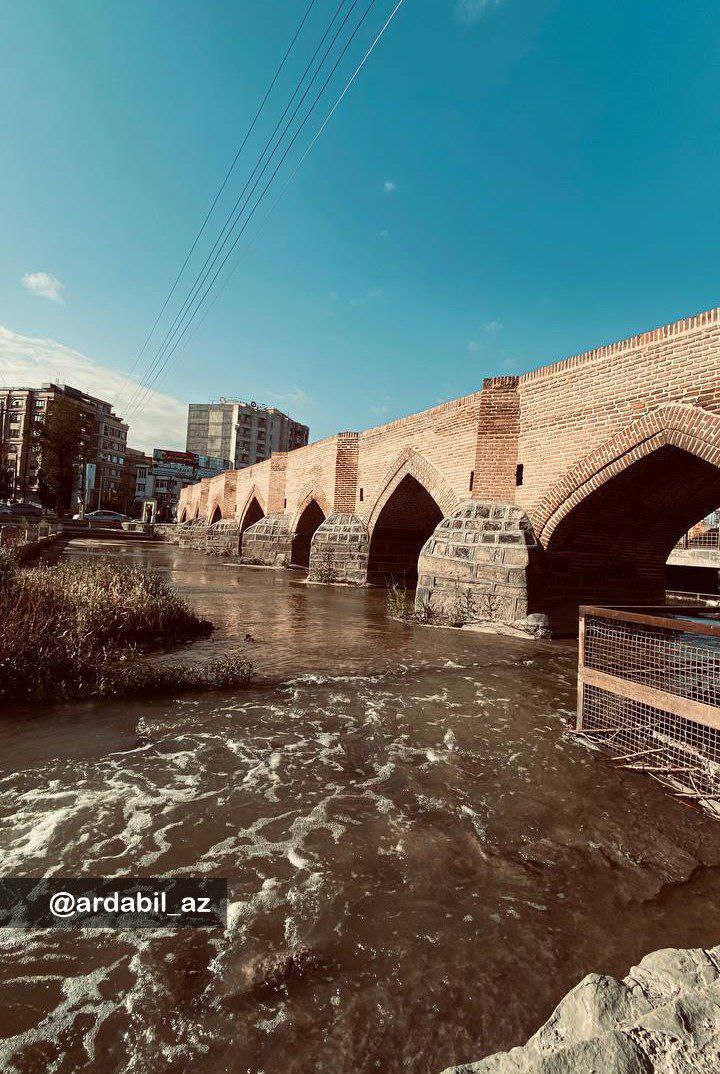 پل تاریخی یئدی‌گوز اردبیل