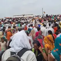 مرگ ۱۰۷ نفر هندی در جریان یک مراسم مذهبی 