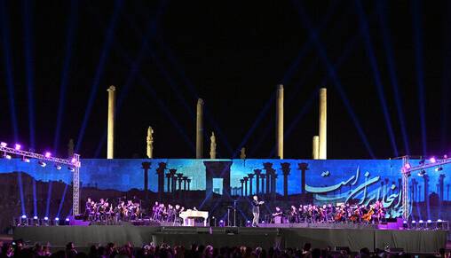واکنش عزت الله ضرغامی به حاشیه‌ های اجرای کنسرت در «تخت جمشید»