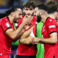 اعطای نشان افتخار به بازیکنان گرجستان