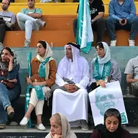 عکس/حضور حامیان دکتر پزشکیان در ورزشگاه حیدرنیای تهران