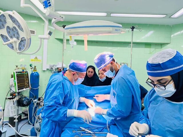 جراحی نوزاد 4 روزه با ناهنجاری خاص روده‌ای در ایلام