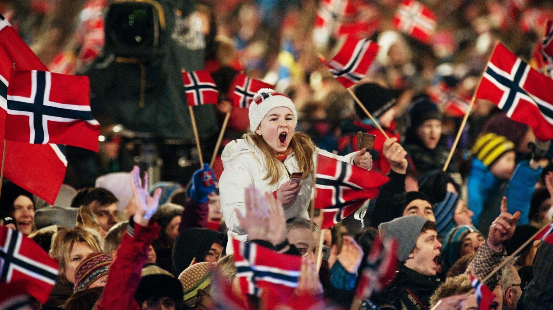 شکستن دست و پای یوتیوبر معروف در هجوم طرفدارانش در نروژ!