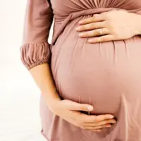 درمان یبوست بارداری با میوه های تابستانی