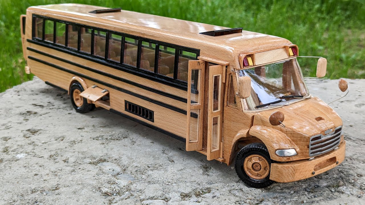 مراحل ساخت دیدنی یک اتوبوس با چوب 