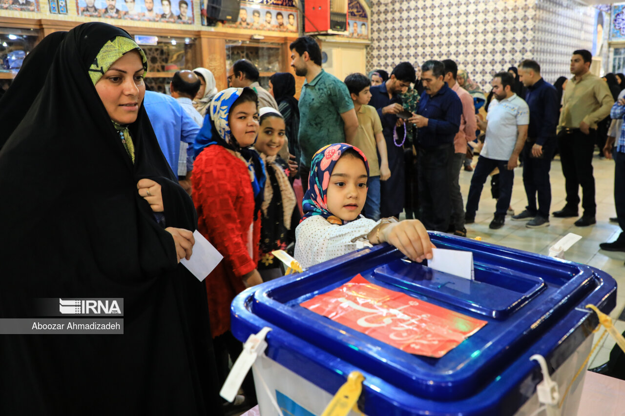 زنگ دور دوم انتخابات ریاست‌جمهوری در دیار کرمان به صدا در آمد 