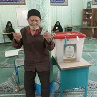 عکس/ حضور شهروند ۹۵ ساله گالیکشی در انتخابات
