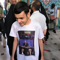 عکس/ لباس جالب یکی رای‌اولی در حسینیه ارشاد