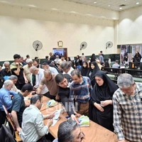 ورود موج جدیدی از زائران به حوزه اخذ رای در کاظمین