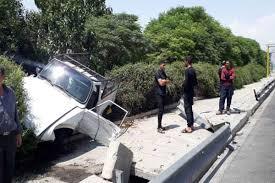 امدادرسانی به پنج مصدوم حادثه رانندگی در اصفهان