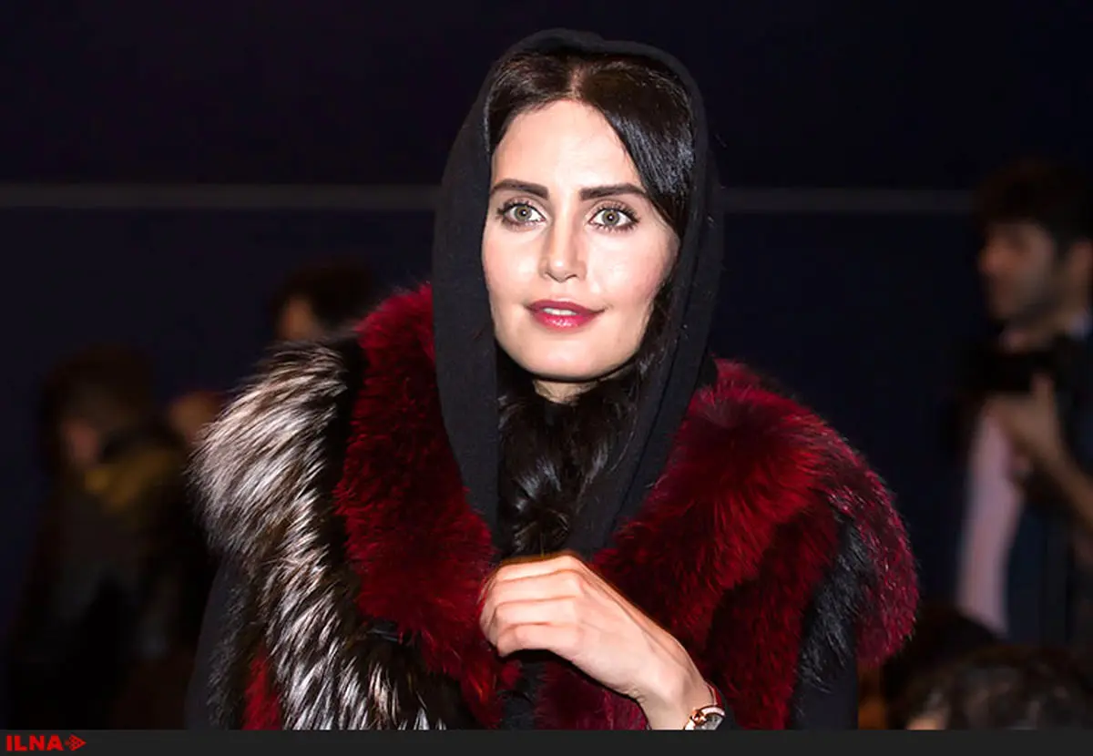 رونمایی از لباس و گریم الناز شاکردوست در قامت تهمینه