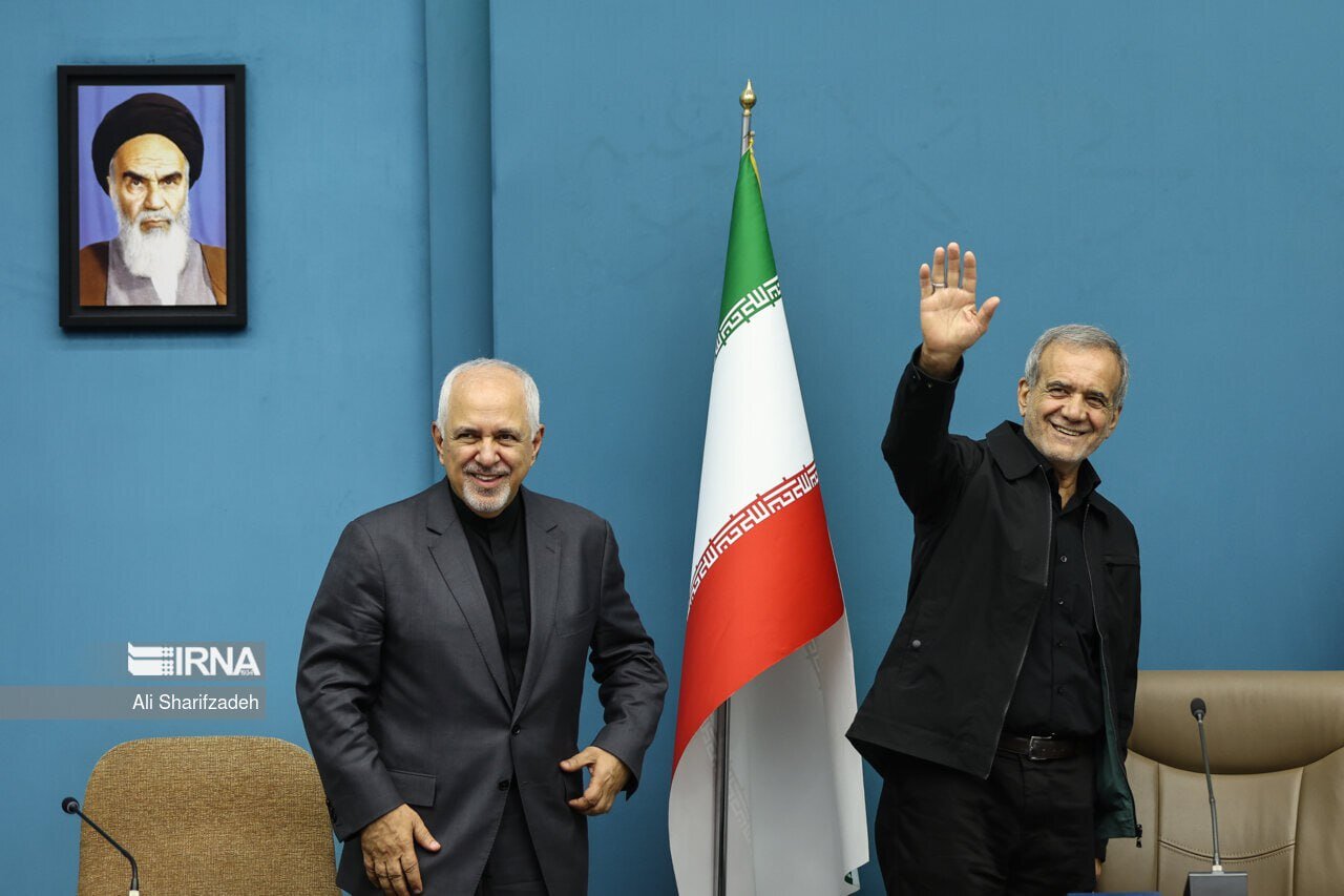 پزشکیان در دیدار با علمای اهل سنت: وحدت میان همه قومیت‌ها و مذاهب برای حل مشکلات ضروری است