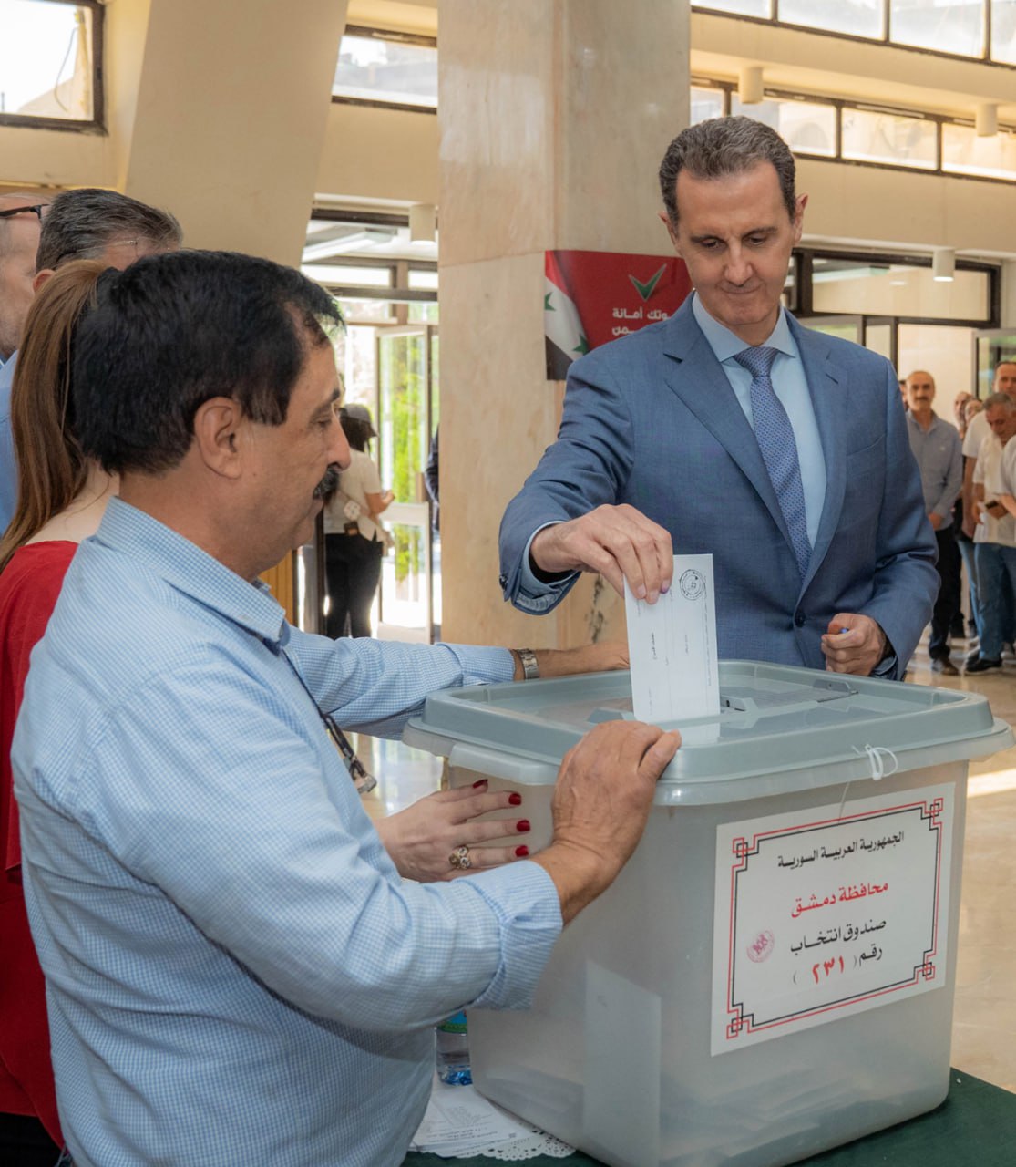 عکس/ بشار اسد رای خود را به صندوق انداخت