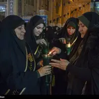 عکس/ آیین لاله گردانی خدام حرم حضرت شاهچراغ (ع) در شام غریبان حسینی