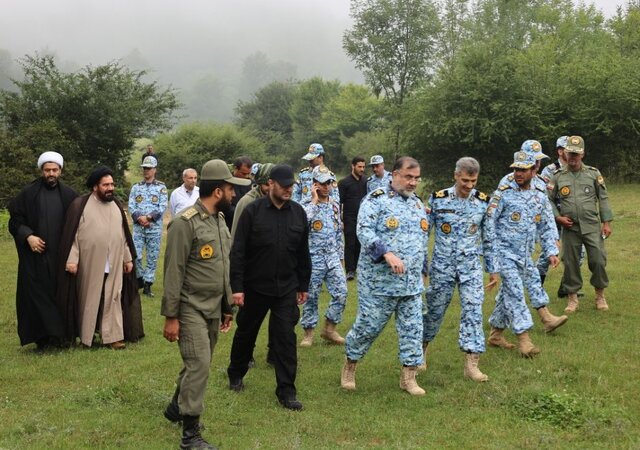 بازدید فرمانده نهاجا از اردوگاه جنگل دانشجویان دانشگاه شهید ستاری در کلاردشت