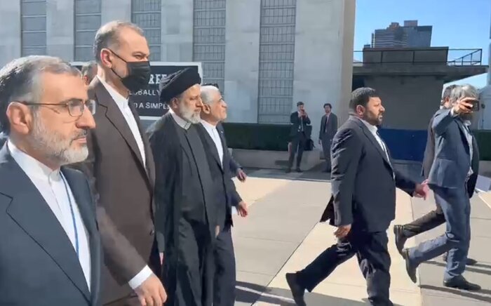ماجرای پیاده‌روی شهید رئیسی در نیویورک همزمان با تجمع ضدانقلاب