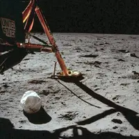 اولین تصویری که نیل آرمسترانگ بعد از پیاده شدن از ماه ثبت کرد