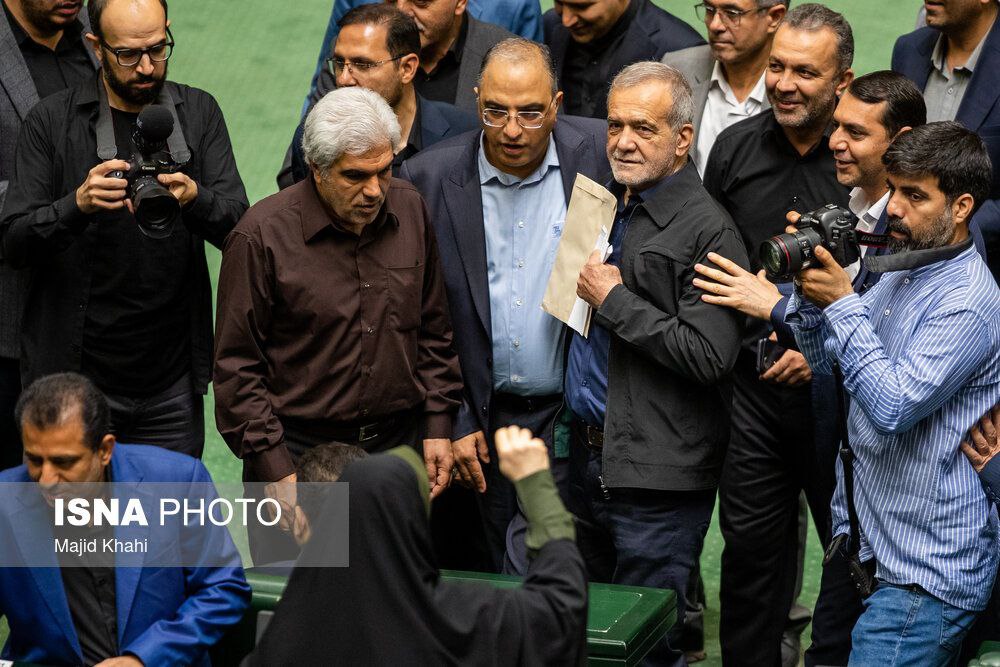عکس/ اولین حضور «مسعود پزشکیان» در صحن علنی مجلس