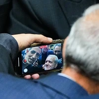 عکس/ سلفی با رئیس جمهور منتخب