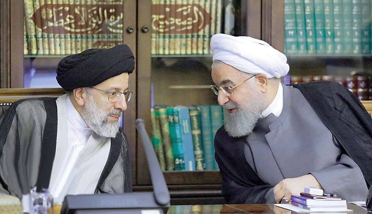 دفاع کیهان از دولت رئیسی: تورم، ارثیه شوم دولت تدبیر و امید بود