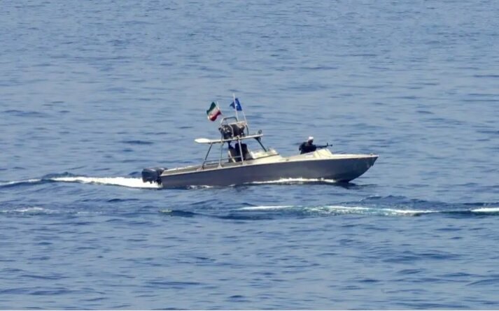 العربیه: سپاه پاسداران یک نفتکش با پرچم توگو را در ۶١ مایل دریایی بوشهر توقیف کرد
