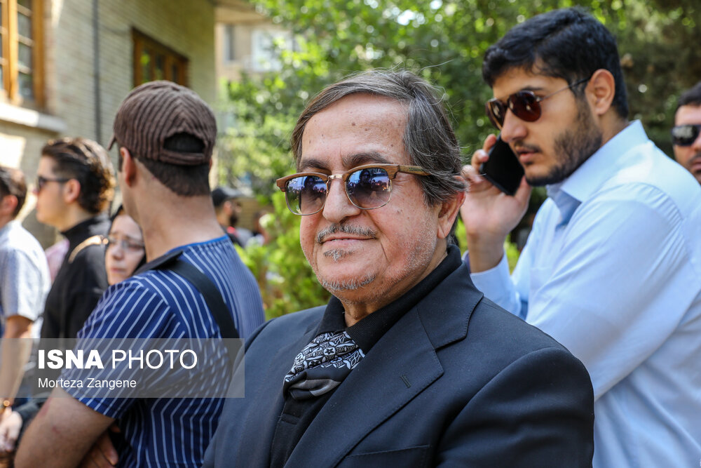 عکس/ تیپ پدر روح الله زم در مراسم تشییع «سعید راد»