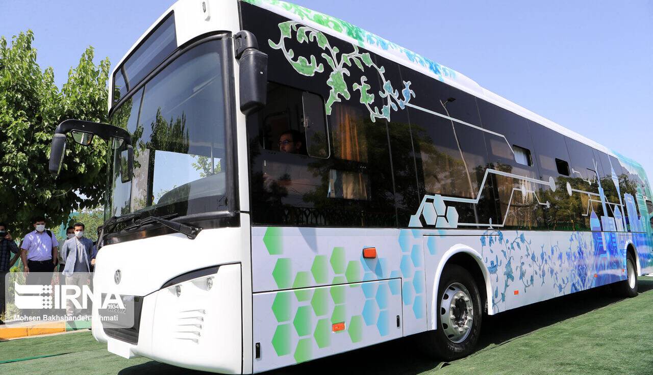 ورود ۲۰ دستگاه اتوبوس برقی به ناوگان حمل و نقل عمومی اراک