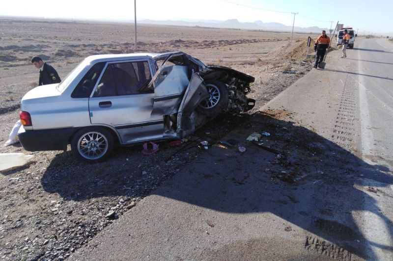 تصادف پراید و اتوبوس در جاده کرمان - جیرفت با ۳۵ مصدوم و ۲ کشته