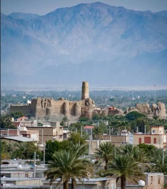 قلعه منوجان نمادی از تاریخ کرمان