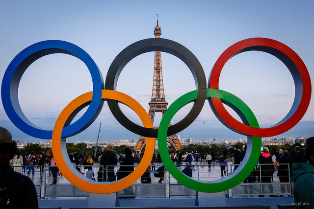 پرچم المپیک 2024 با مراسمی خاص برافراشته شد