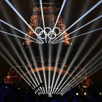 نورافشانی برج ایفل در مراسم افتتاحیه المپیک ۲۰۲۴