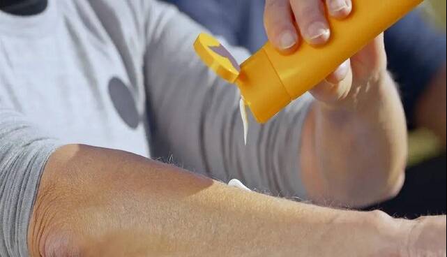 ضدآفتاب؛ مهمترین راهکار مراقبت از پوست در گرما