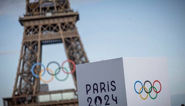 عذرخواهی کمیته برگزاری بازی‌های پاریس از تمسخر مسیحیت