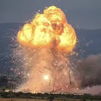 لحظه انفجار مهیب مواد آتش‌زا در بلغارستان