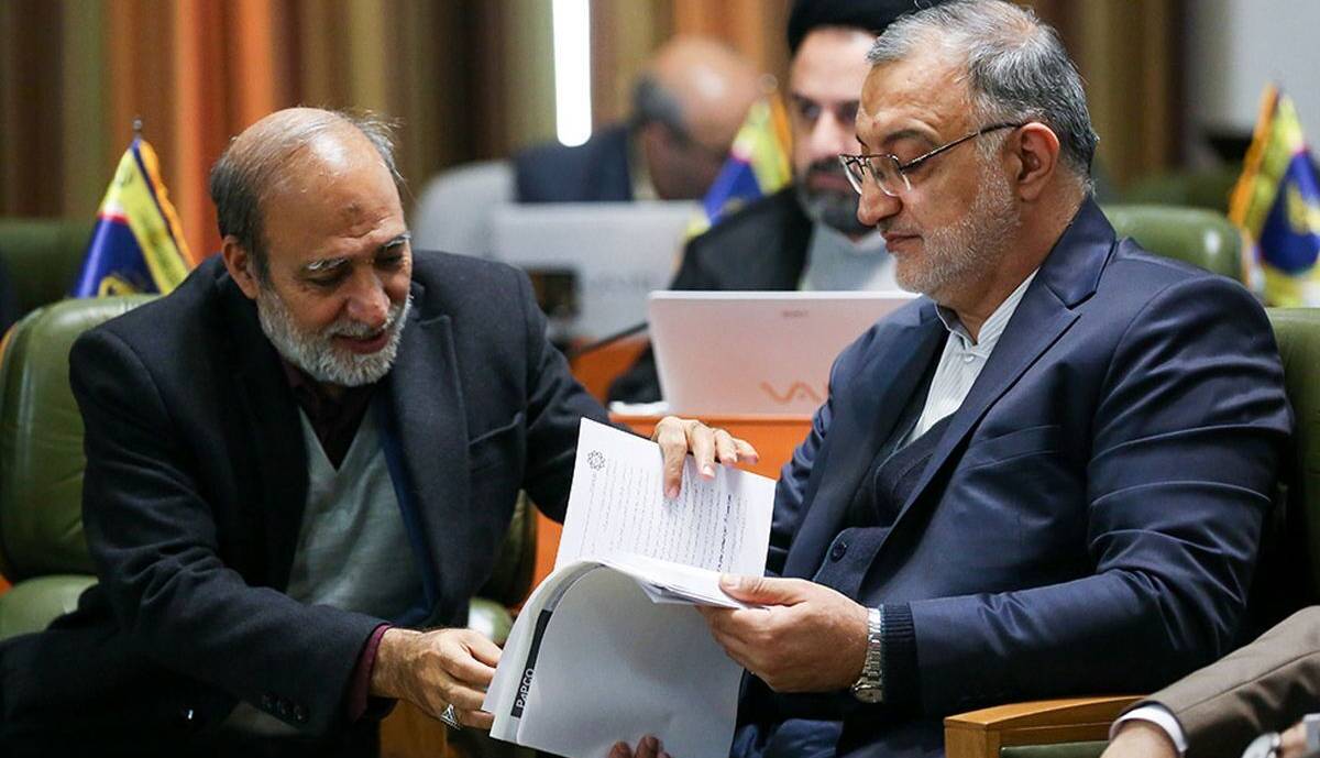 معاون شهردار تهران: در جبهه انقلاب آن‌طور که باید از دکتر زاکانی دفاع نمی‌کنیم